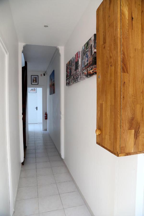 Pluton Apartment Saint-Quentin  Ngoại thất bức ảnh