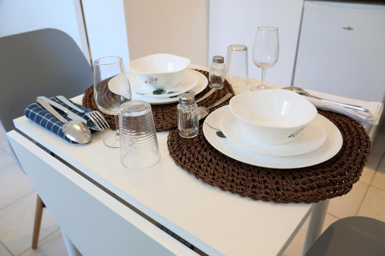 Pluton Apartment Saint-Quentin  Ngoại thất bức ảnh