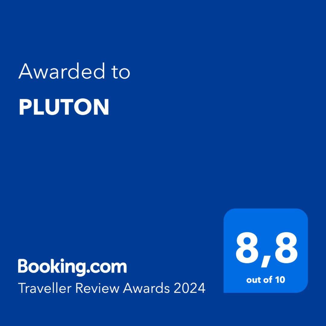 Pluton Apartment Saint-Quentin  Ngoại thất bức ảnh